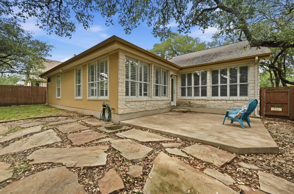 5313 Moon Shadow Drive Austin TX 78735