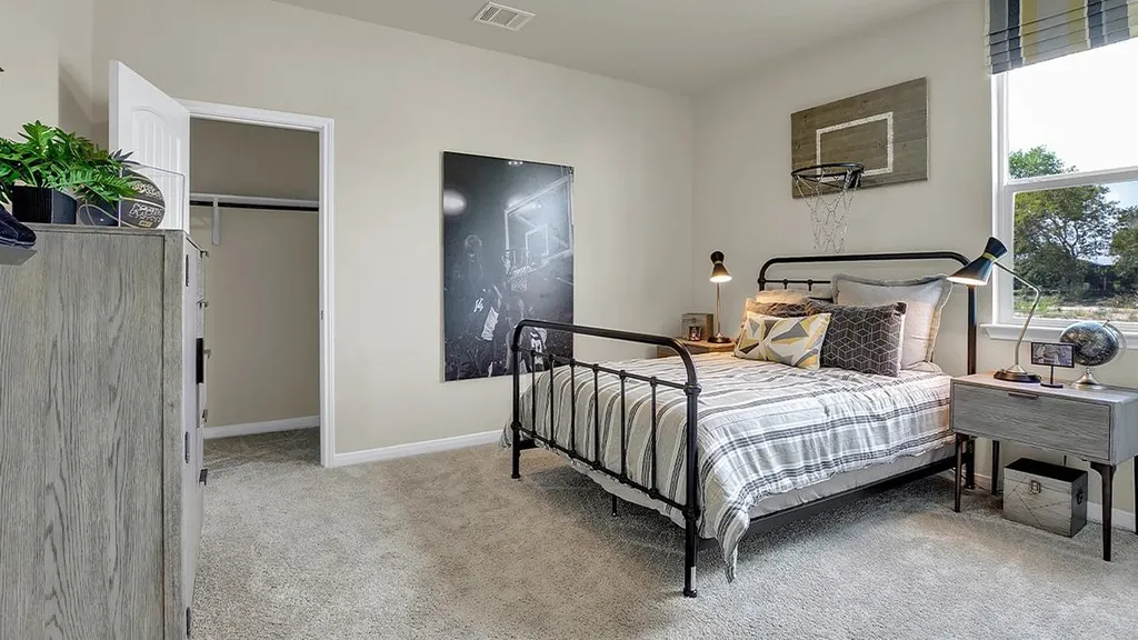 121 Little Walnut Cove Kyle TX 78640