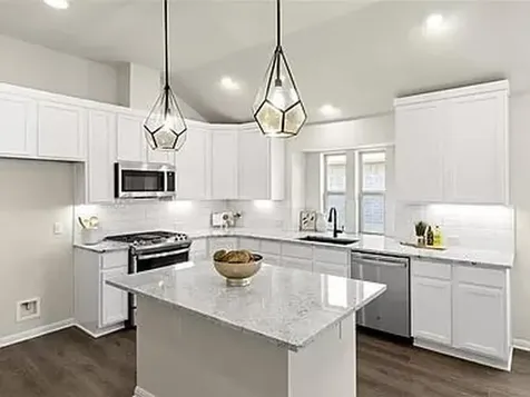 112 Falkland Street Hutto TX 78634