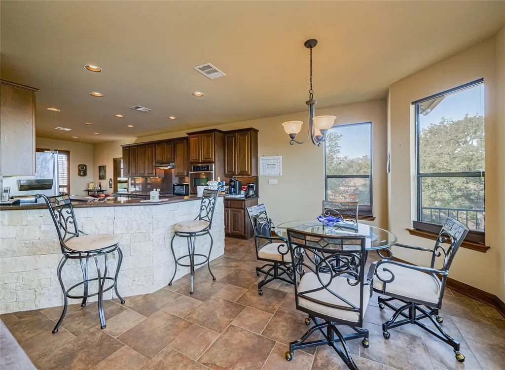 21012 North Ridge Street Lago Vista TX 78645
