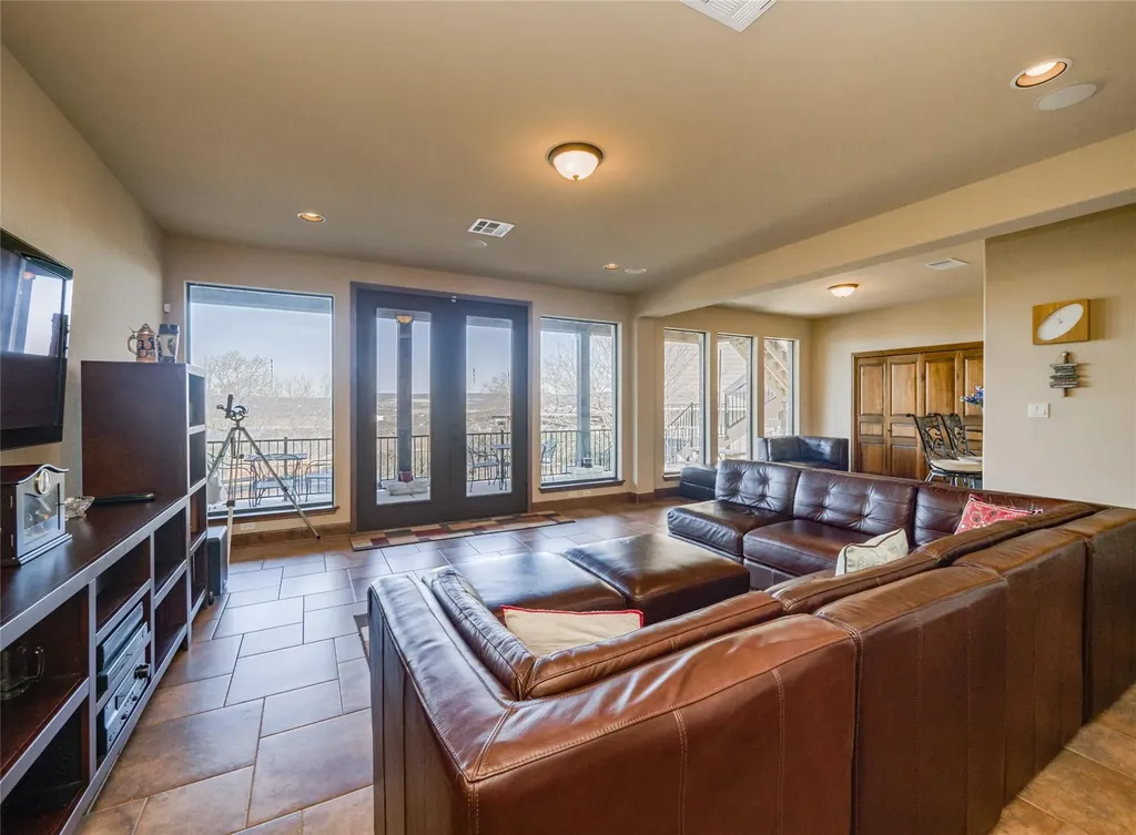 21012 North Ridge Street Lago Vista TX 78645