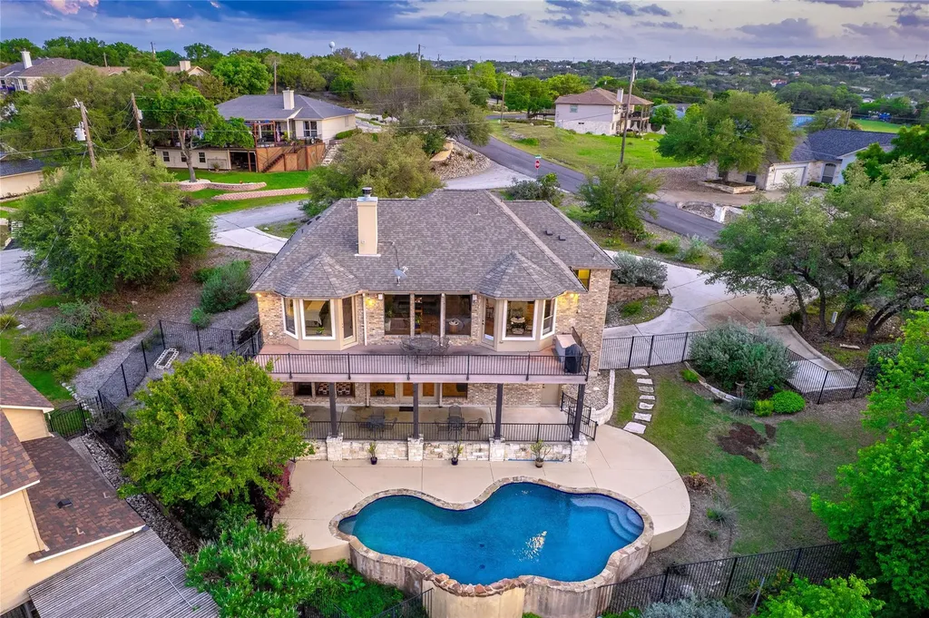 21012 North Ridge Street Lago Vista TX 78645