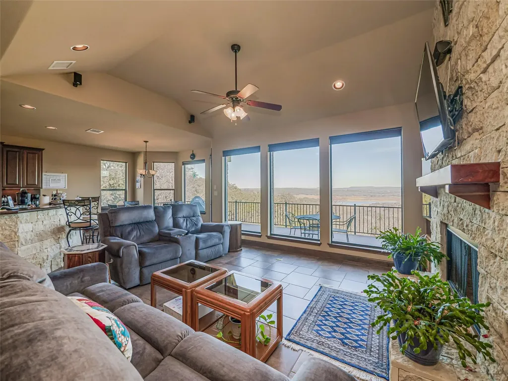 21012 North Ridge Street Lago Vista TX 78645
