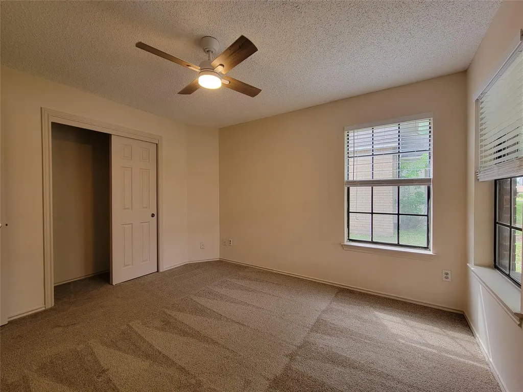 1007 Black Locust Drive Pflugerville TX 78660