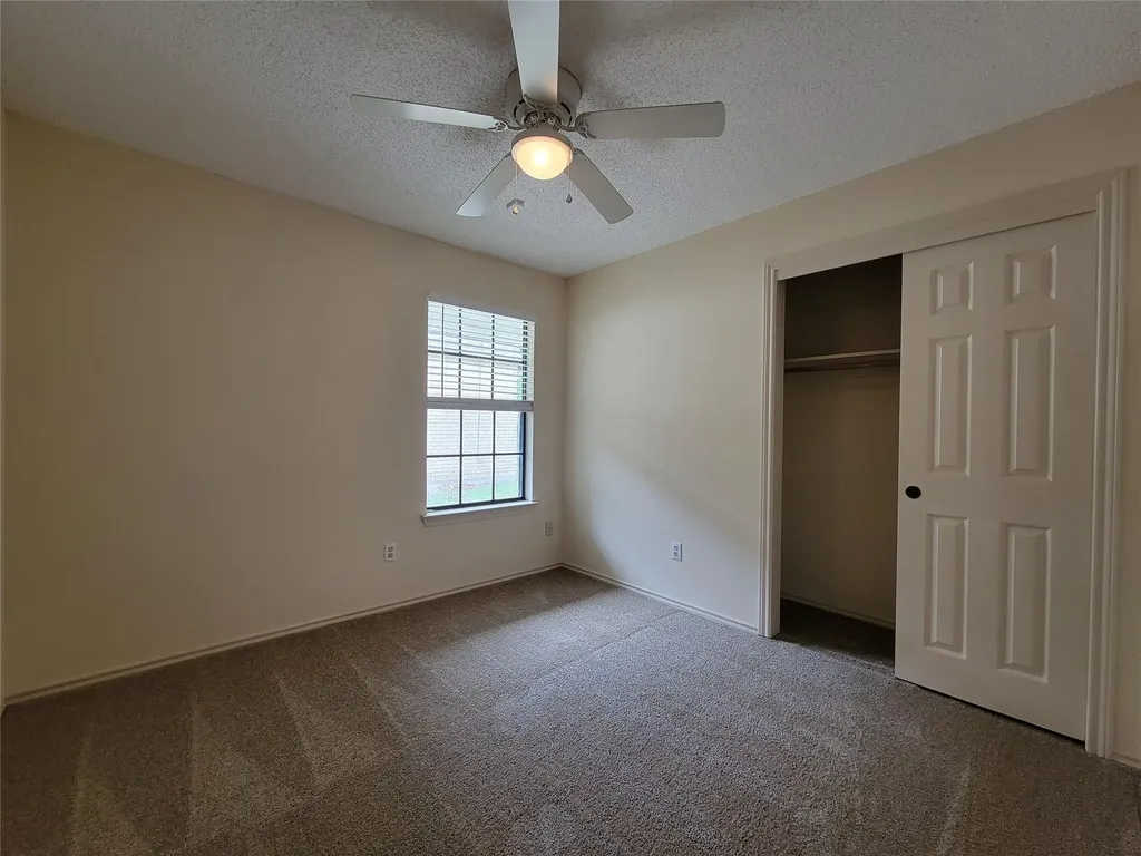 1007 Black Locust Drive Pflugerville TX 78660