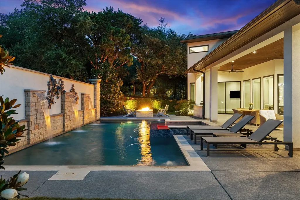 1817 Knights Chance Lane Spicewood TX 78669
