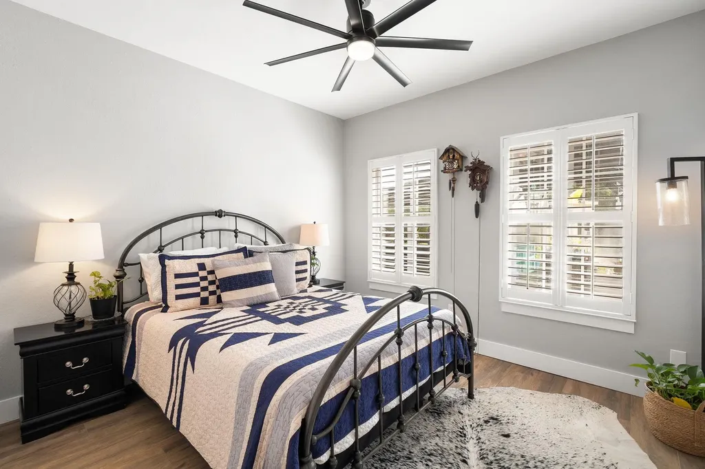 140 Shin Oak Lane Liberty Hill TX 78642