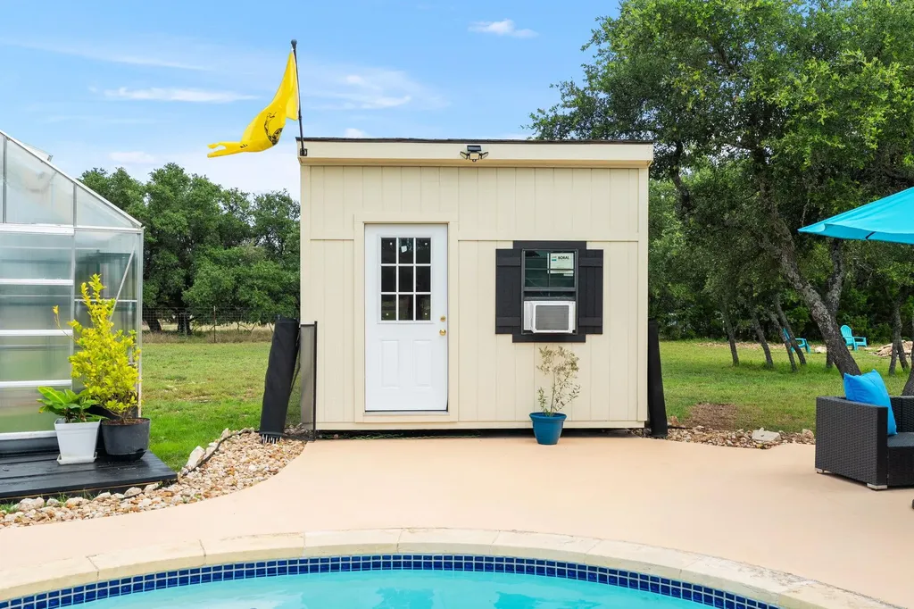 140 Shin Oak Lane Liberty Hill TX 78642