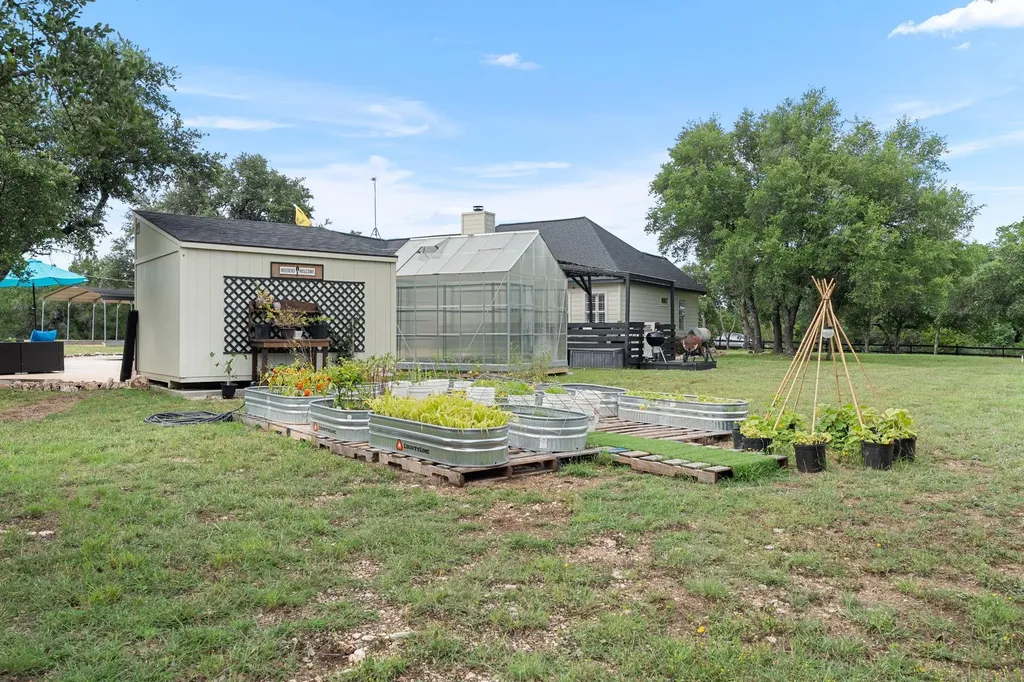 140 Shin Oak Lane Liberty Hill TX 78642