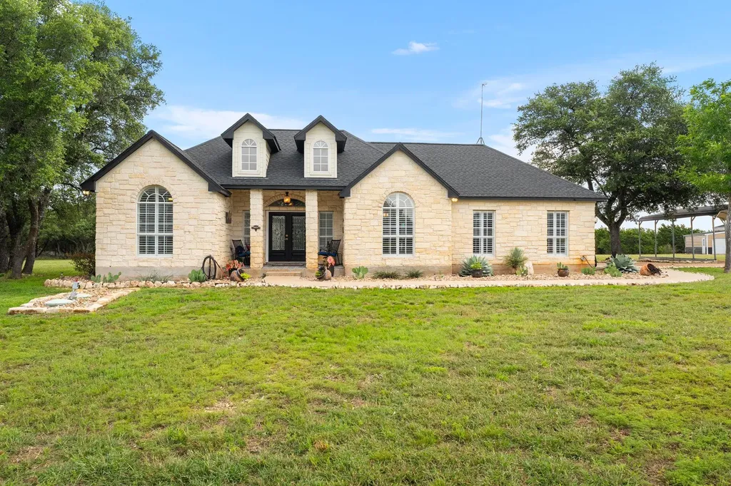 140 Shin Oak Lane Liberty Hill TX 78642