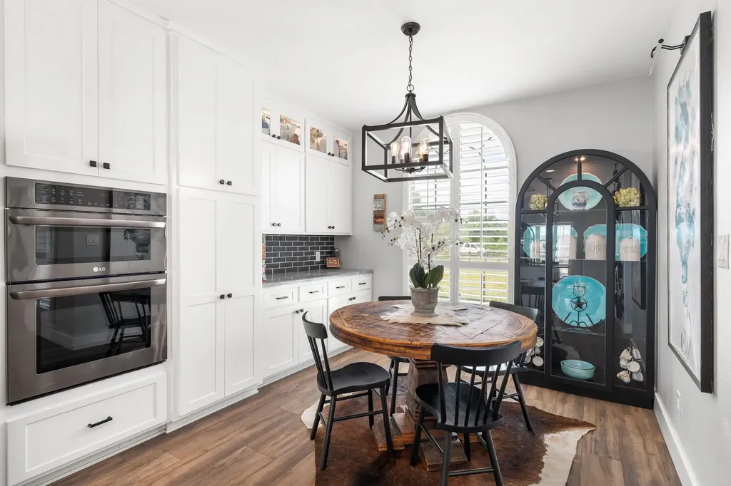 140 Shin Oak Lane Liberty Hill TX 78642