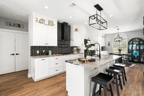 140 Shin Oak Lane Liberty Hill TX 78642