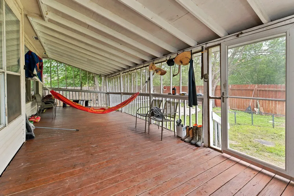 11737 Rydalwater Lane Austin TX 78754