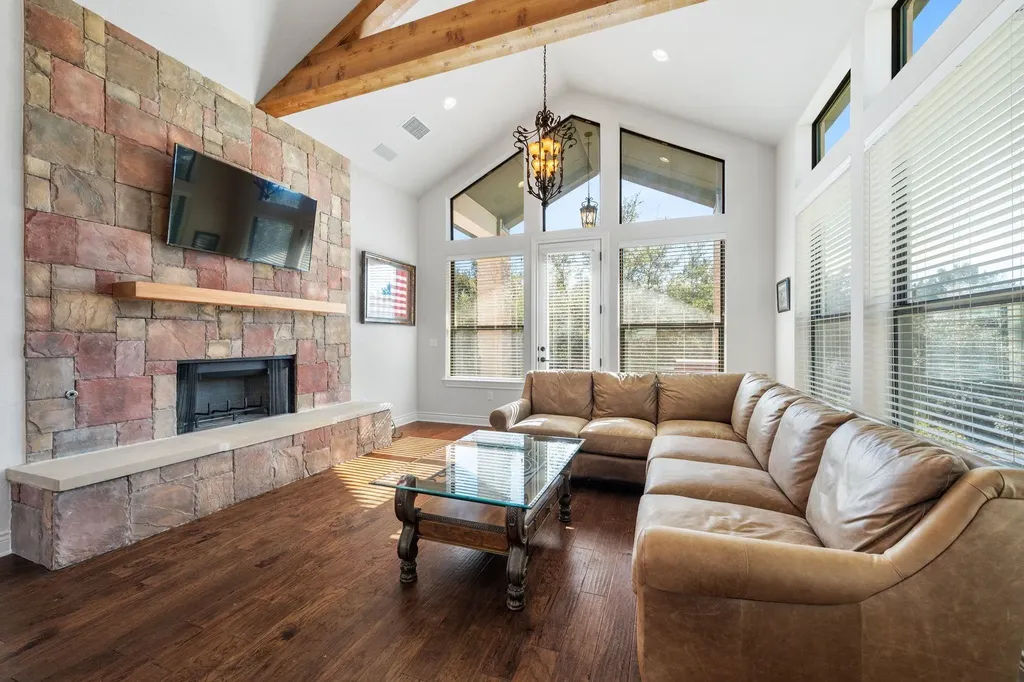 20607 Thurman Bend Road Spicewood TX 78669