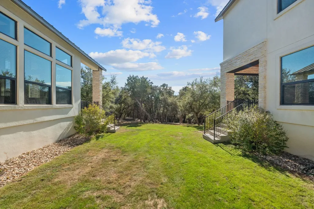 20607 Thurman Bend Road Spicewood TX 78669