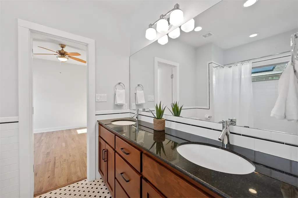 1800 Poquito Street Austin TX 78702