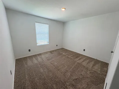 566 Gabbro Gardens Maxwell TX 78656