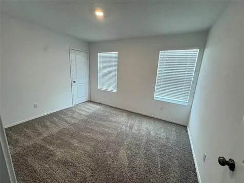 566 Gabbro Gardens Maxwell TX 78656