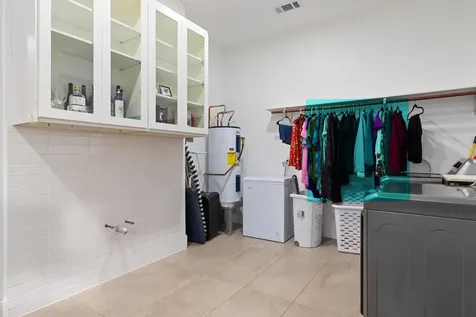 346 The Oaks Boulevard Elgin TX 78621