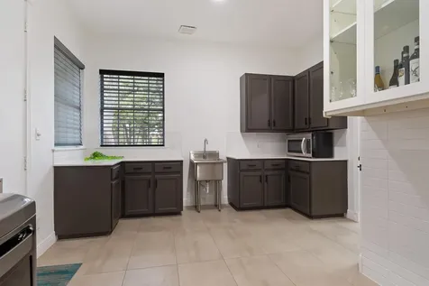 346 The Oaks Boulevard Elgin TX 78621