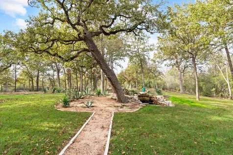 346 The Oaks Boulevard Elgin TX 78621