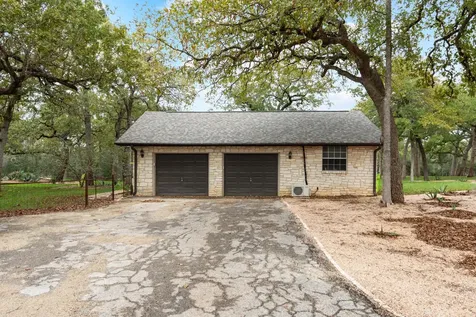 346 The Oaks Boulevard Elgin TX 78621