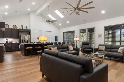 346 The Oaks Boulevard Elgin TX 78621