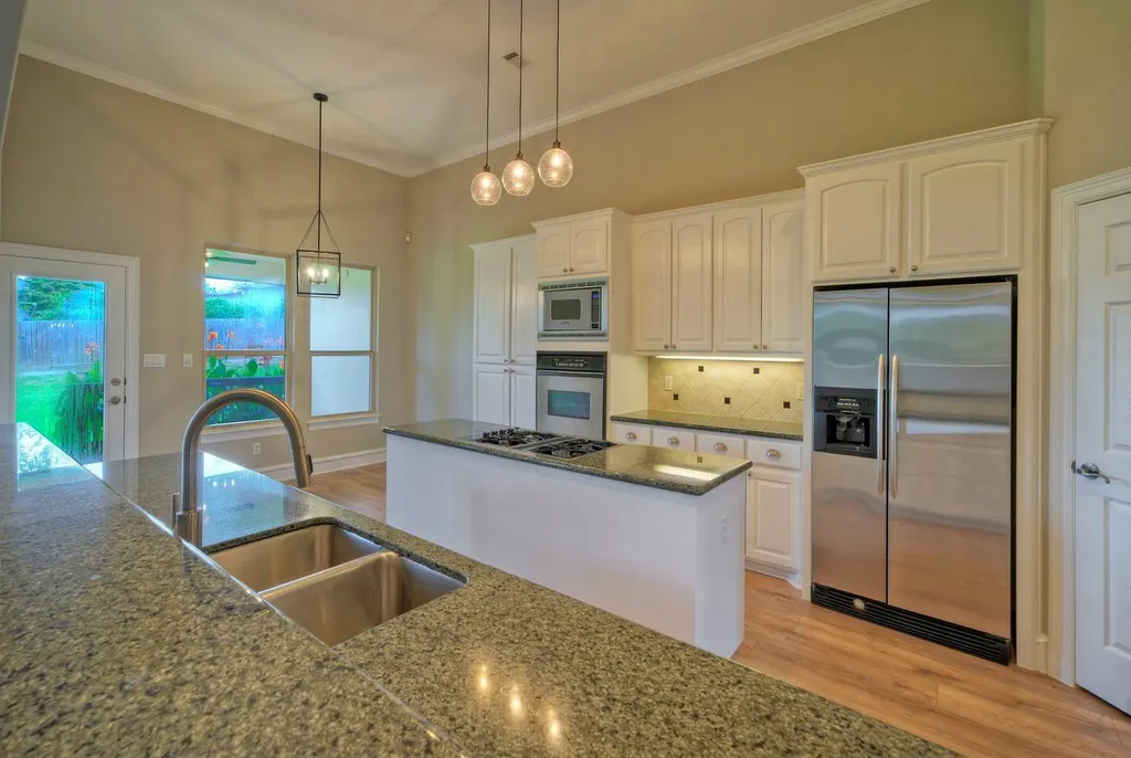 12012 Uplands Ridge Drive Bee Cave TX 78738