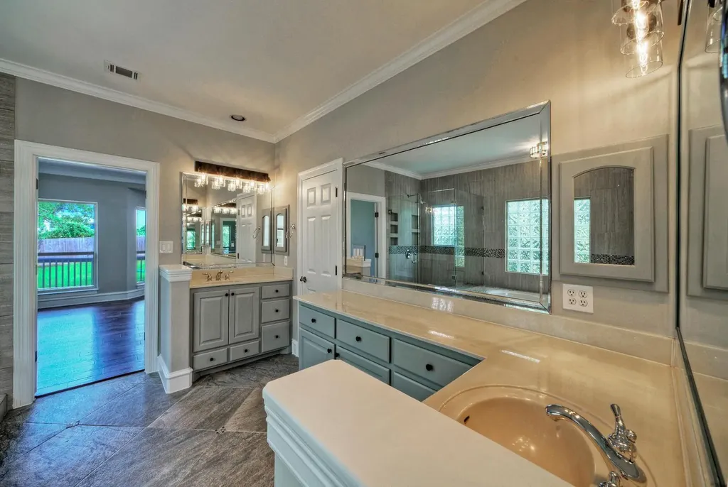 12012 Uplands Ridge Drive Bee Cave TX 78738