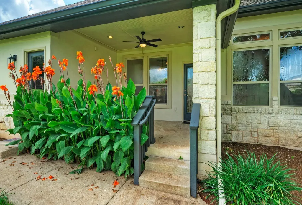 12012 Uplands Ridge Drive Bee Cave TX 78738