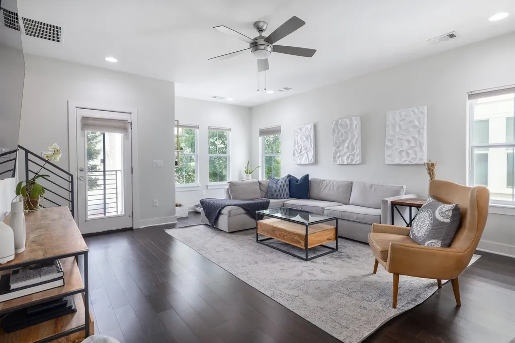 2705 Halcyon Drive Austin TX 78702