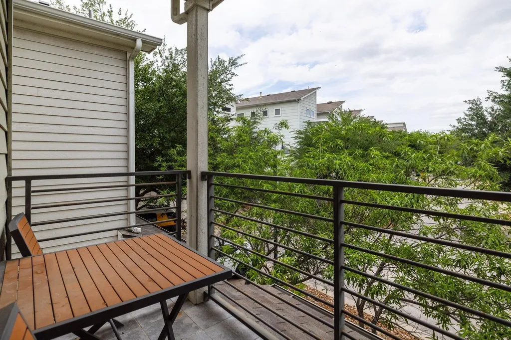 2705 Halcyon Drive Austin TX 78702