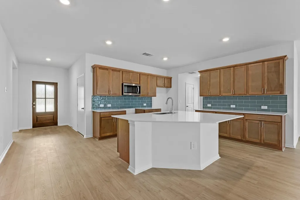 2552 Whittler Road Leander TX 78641