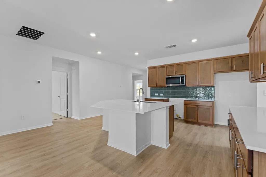 2552 Whittler Road Leander TX 78641