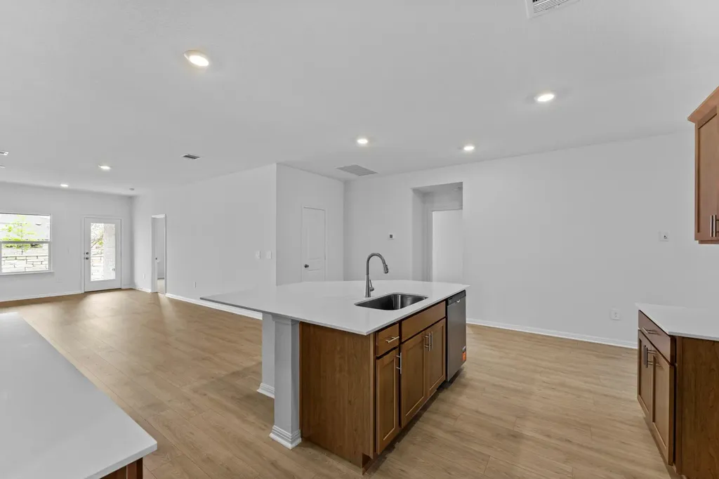 2552 Whittler Road Leander TX 78641