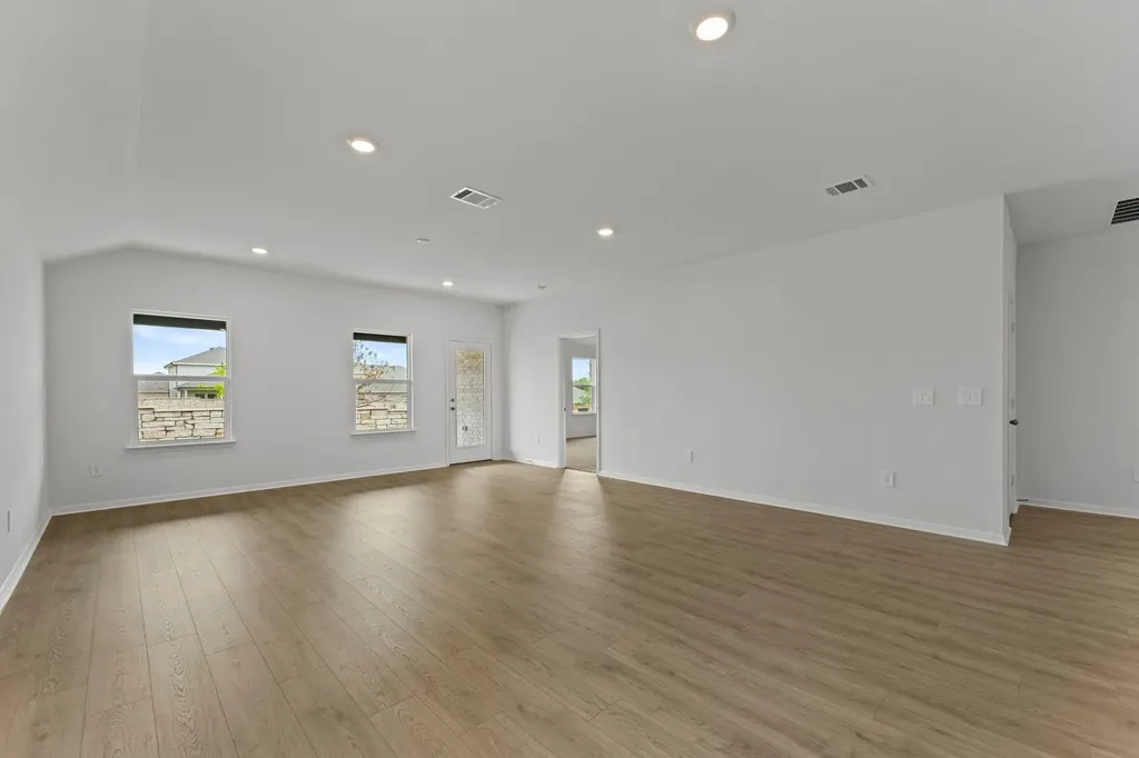 2552 Whittler Road Leander TX 78641