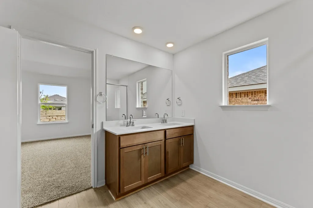 2552 Whittler Road Leander TX 78641