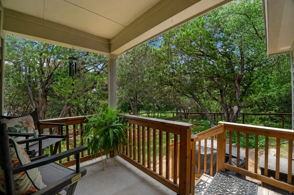 4202 Glendale Lane Lago Vista TX 78645