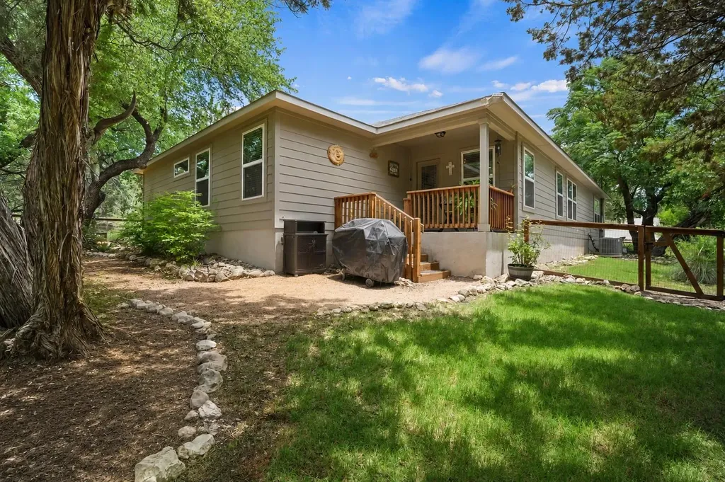 4202 Glendale Lane Lago Vista TX 78645