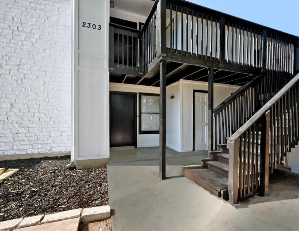 2303 Cedrick Cove Austin TX 78748
