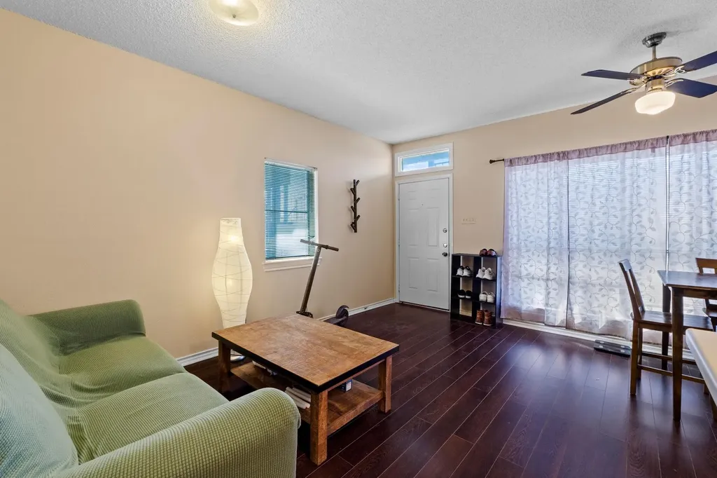 915 W 22nd 1/2 Street Austin TX 78705