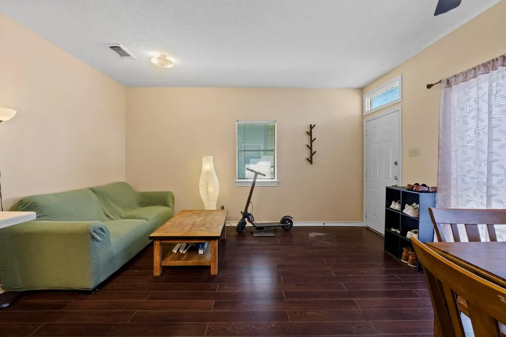 915 W 22nd 1/2 Street Austin TX 78705