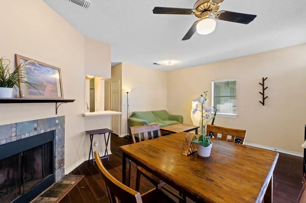 915 W 22nd 1/2 Street Austin TX 78705