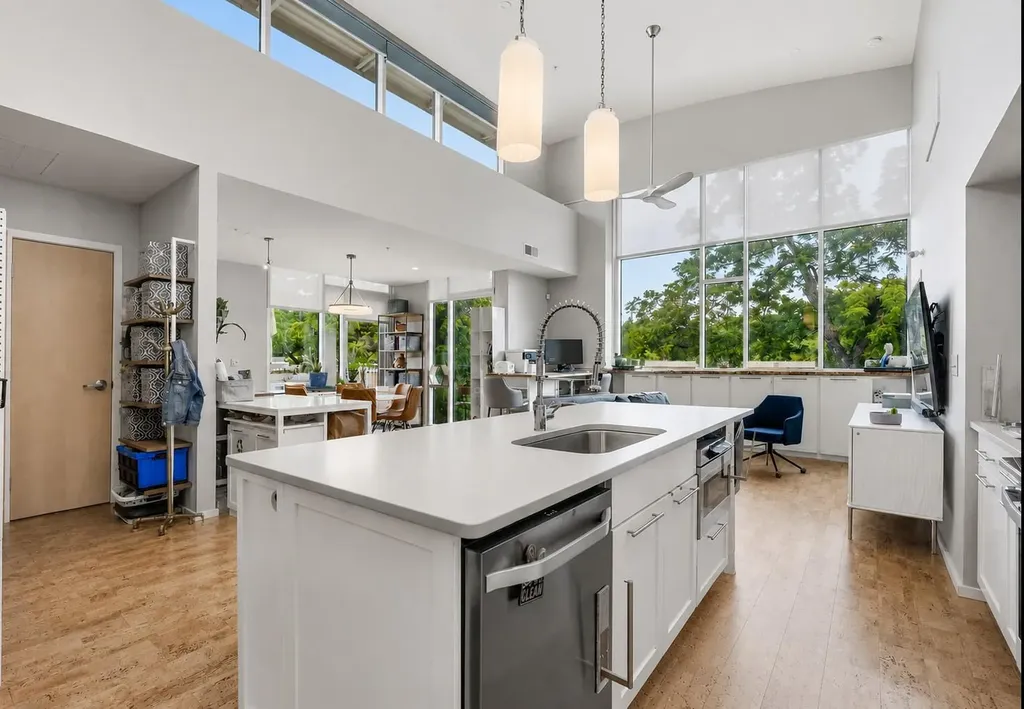 1600 Barton Springs Road Austin TX 78704