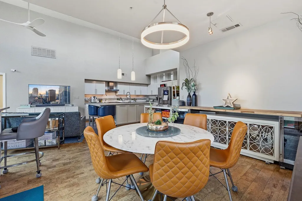 1600 Barton Springs Road Austin TX 78704