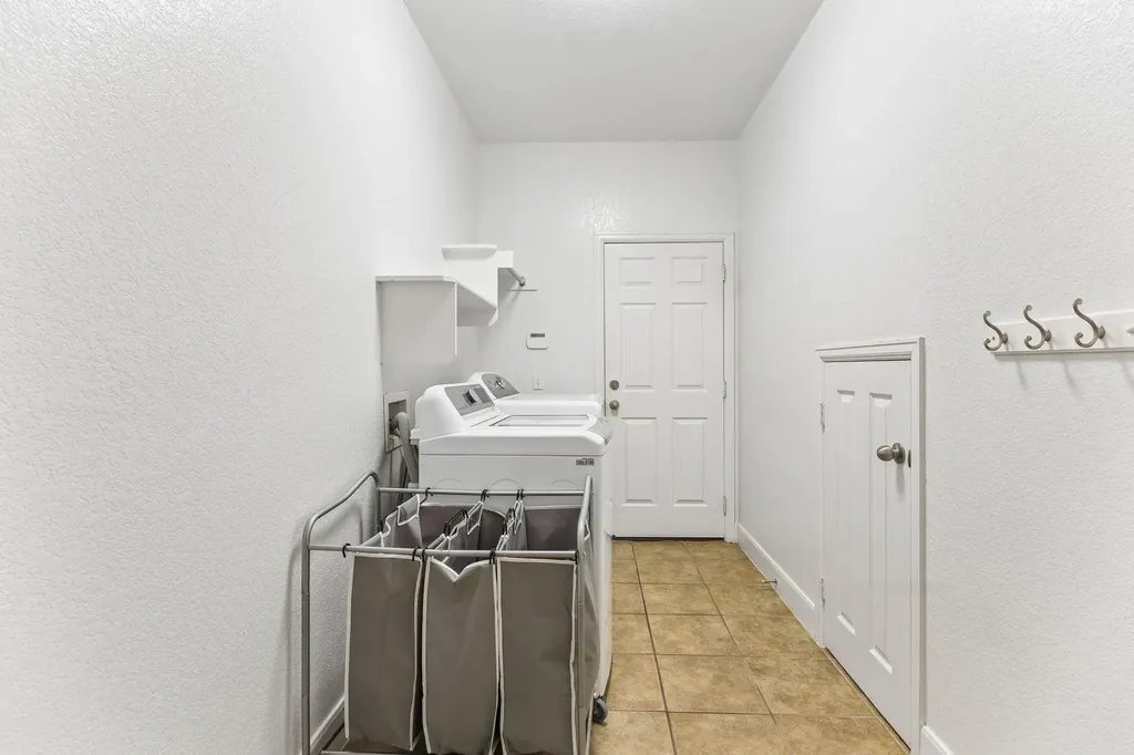 2683 Salorn Way Round Rock TX 78681