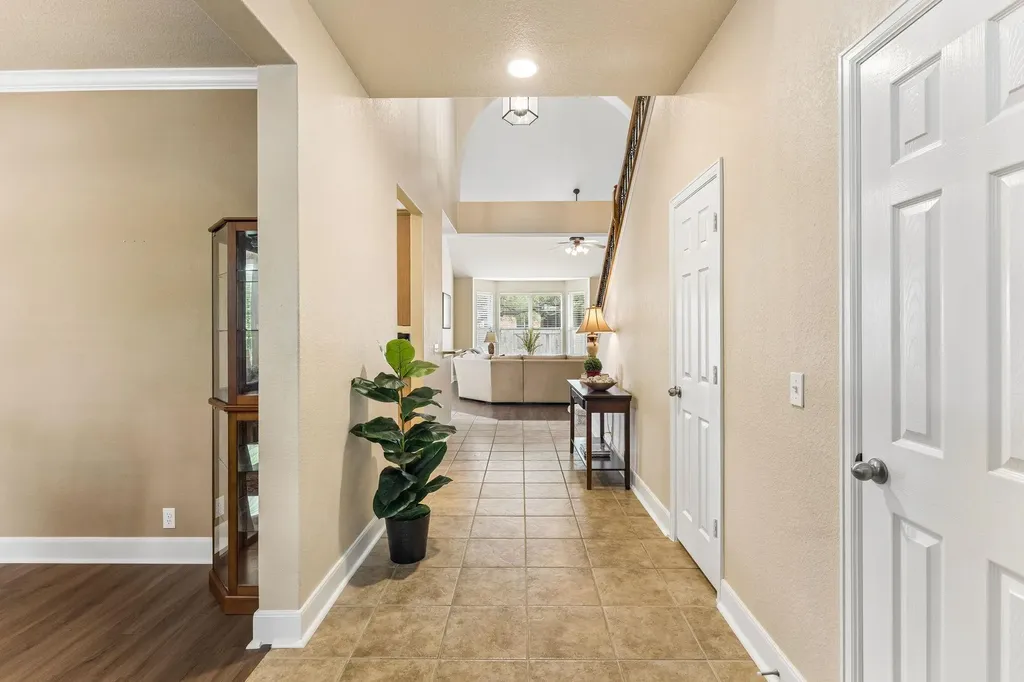 2683 Salorn Way Round Rock TX 78681