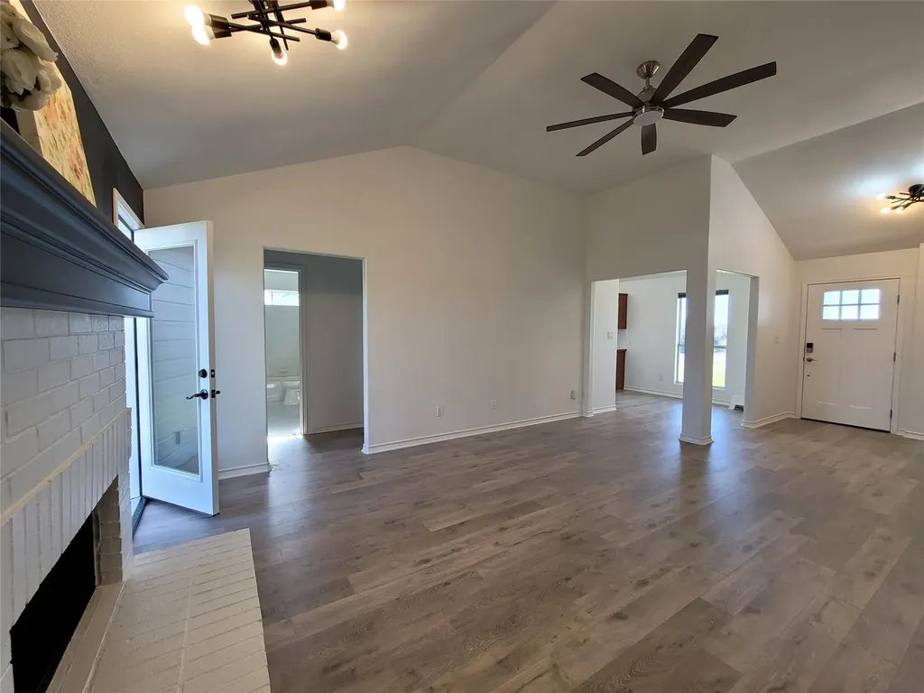 208 Newcastle Drive Red Rock TX 78662