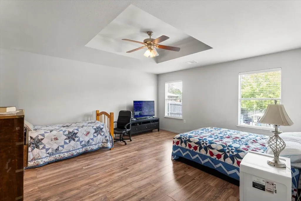 5105 Bantom Woods Bend Austin TX 78724
