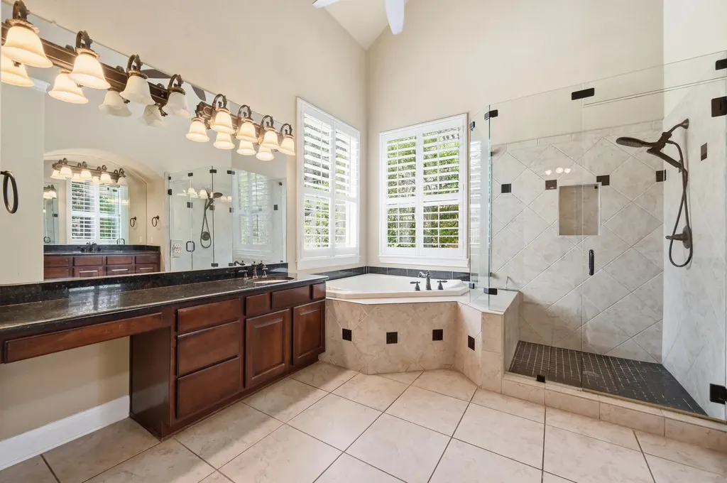 111 Whitley Drive Austin TX 78738